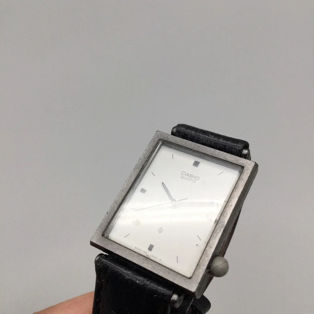 Vintage Casio 331 MY-622 Mens Watch 25mm White Dial Black Leather New Battery